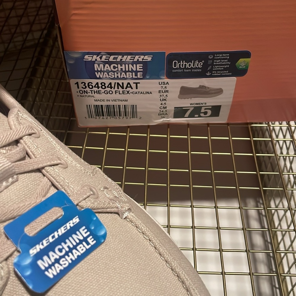 Sketcher Machine Washable - Picture 2 of 5